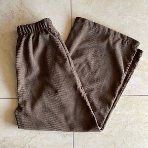 Zenana Women’s Brown Neutral Corduroy Stretch Waist Wide Leg Pants Size Small